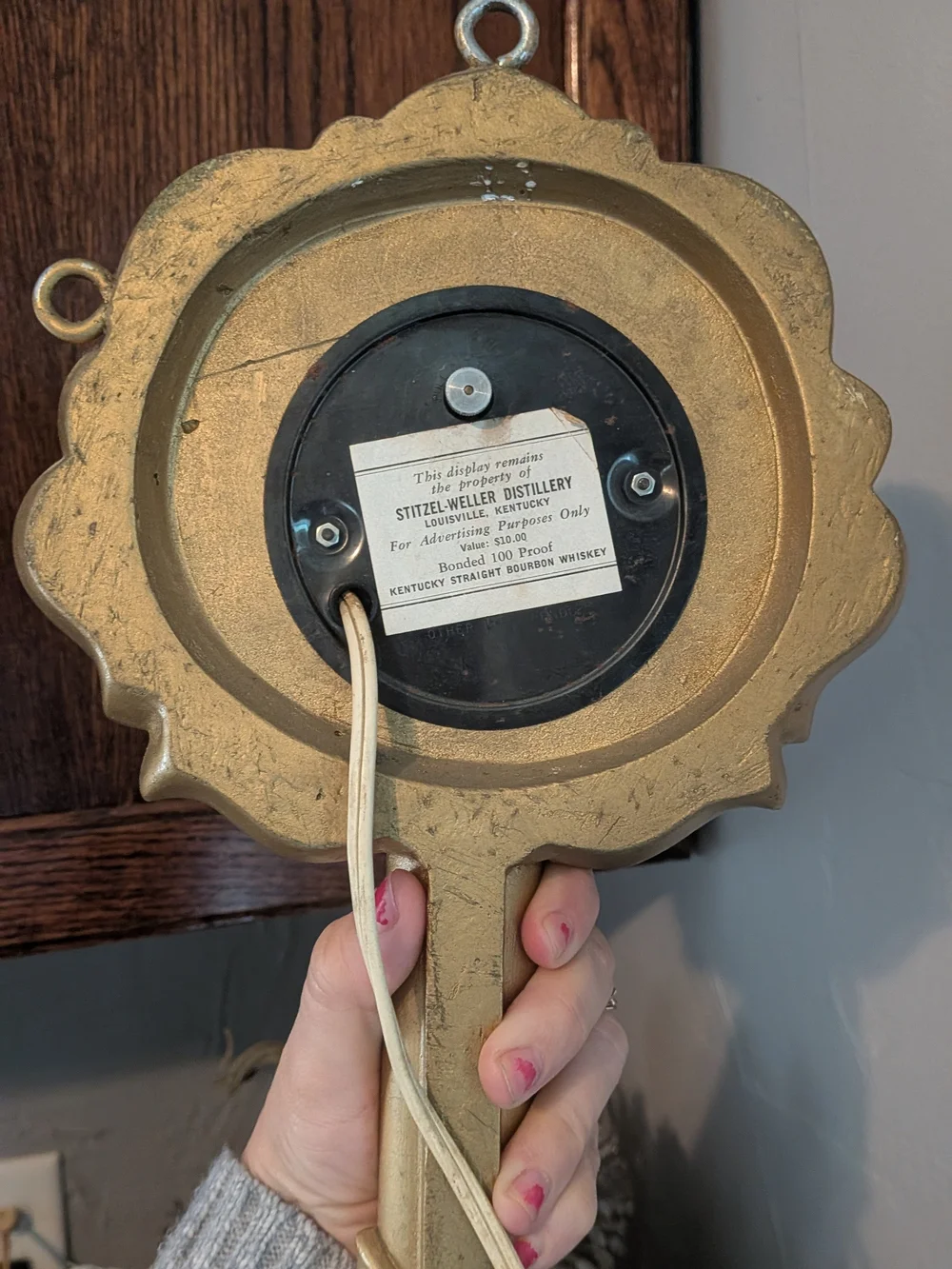 Vintage Old Fitzgerald Gold Key Whiskey Electric Clock Lanshire 23” Works